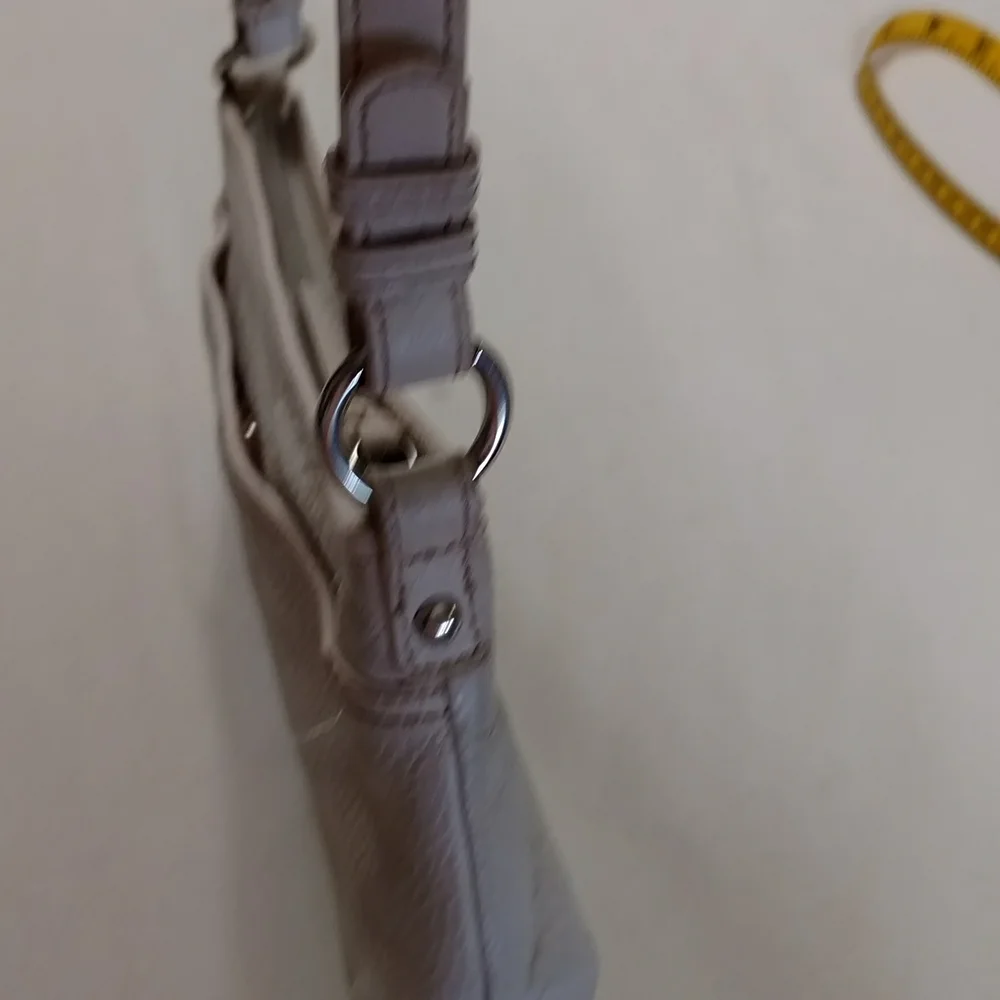 The Sake Cream Handbag - Picture 4 of 6